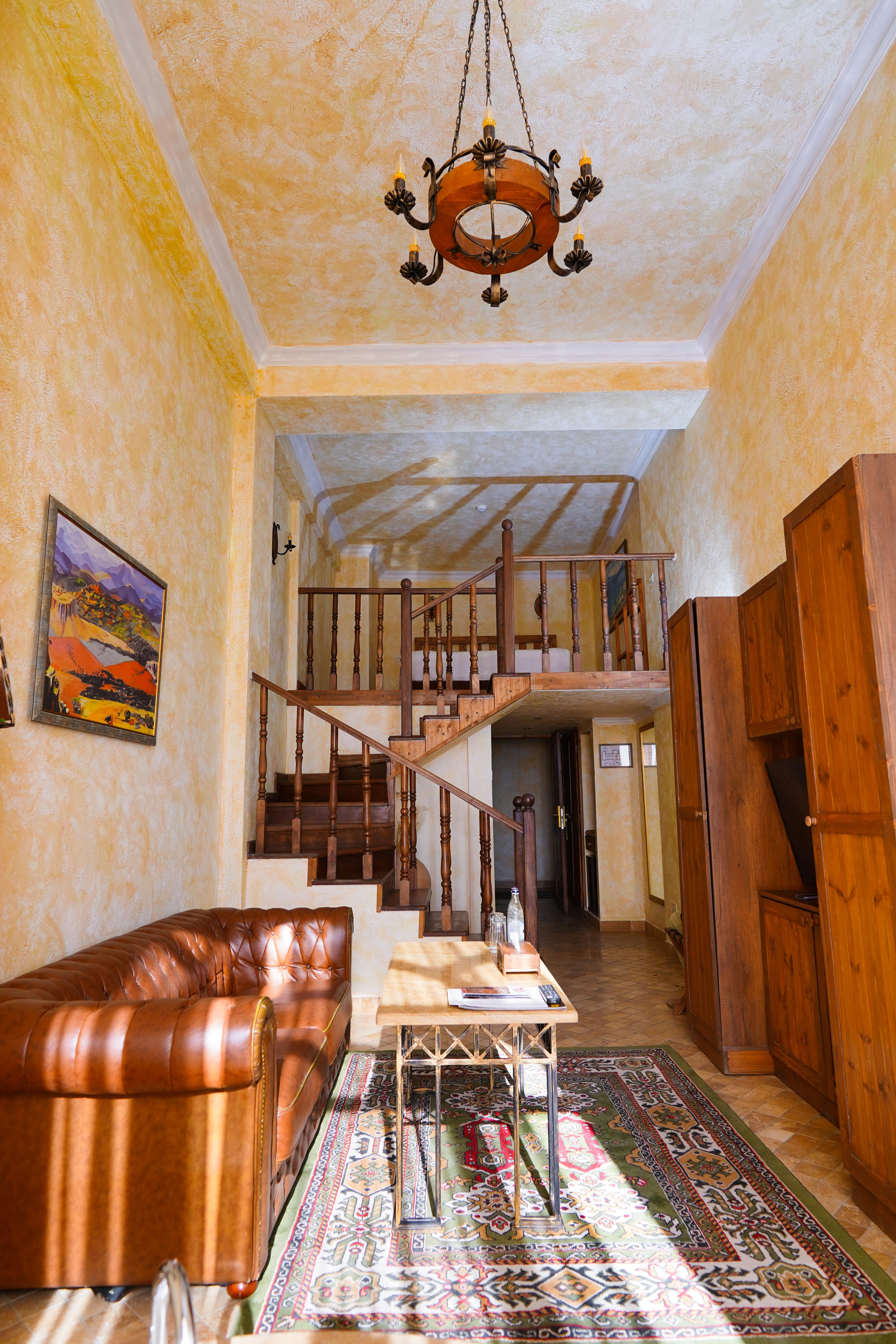 Caucasus Hotel Kasagh Buitenkant foto Interior of the house