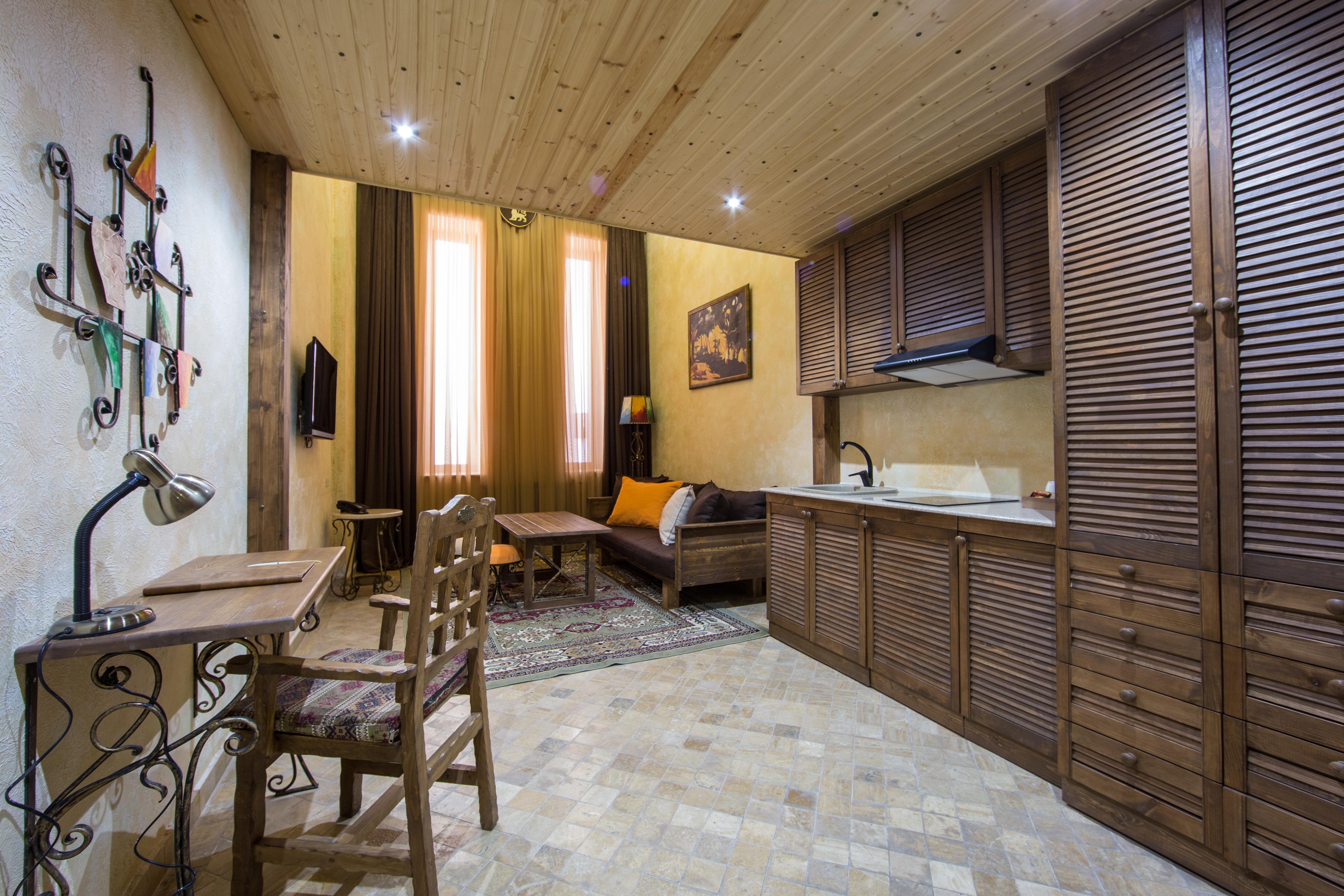 Caucasus Hotel Kasagh Buitenkant foto A studio apartment